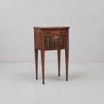 1247 6813 LAMP TABLE